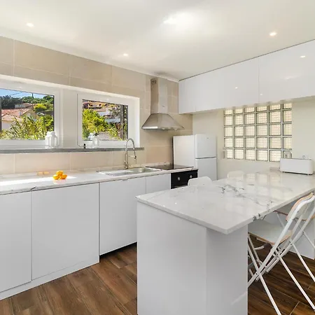 Whome Modern House With Balcony & Ac Close To The Sea Alcabideche